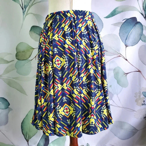LULAROE | Madison Skirt in Blue & Yellow Geo sz XS - Picture 4 of 6